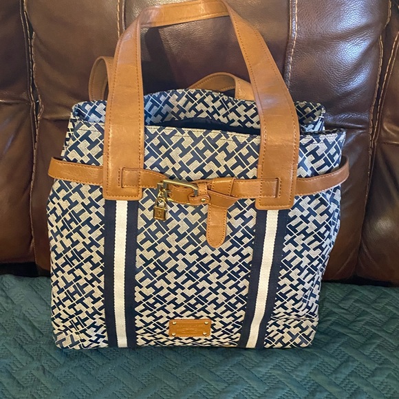 Tommy Hilfiger | Classic - Large Tote Bag - Picture 3 of 14